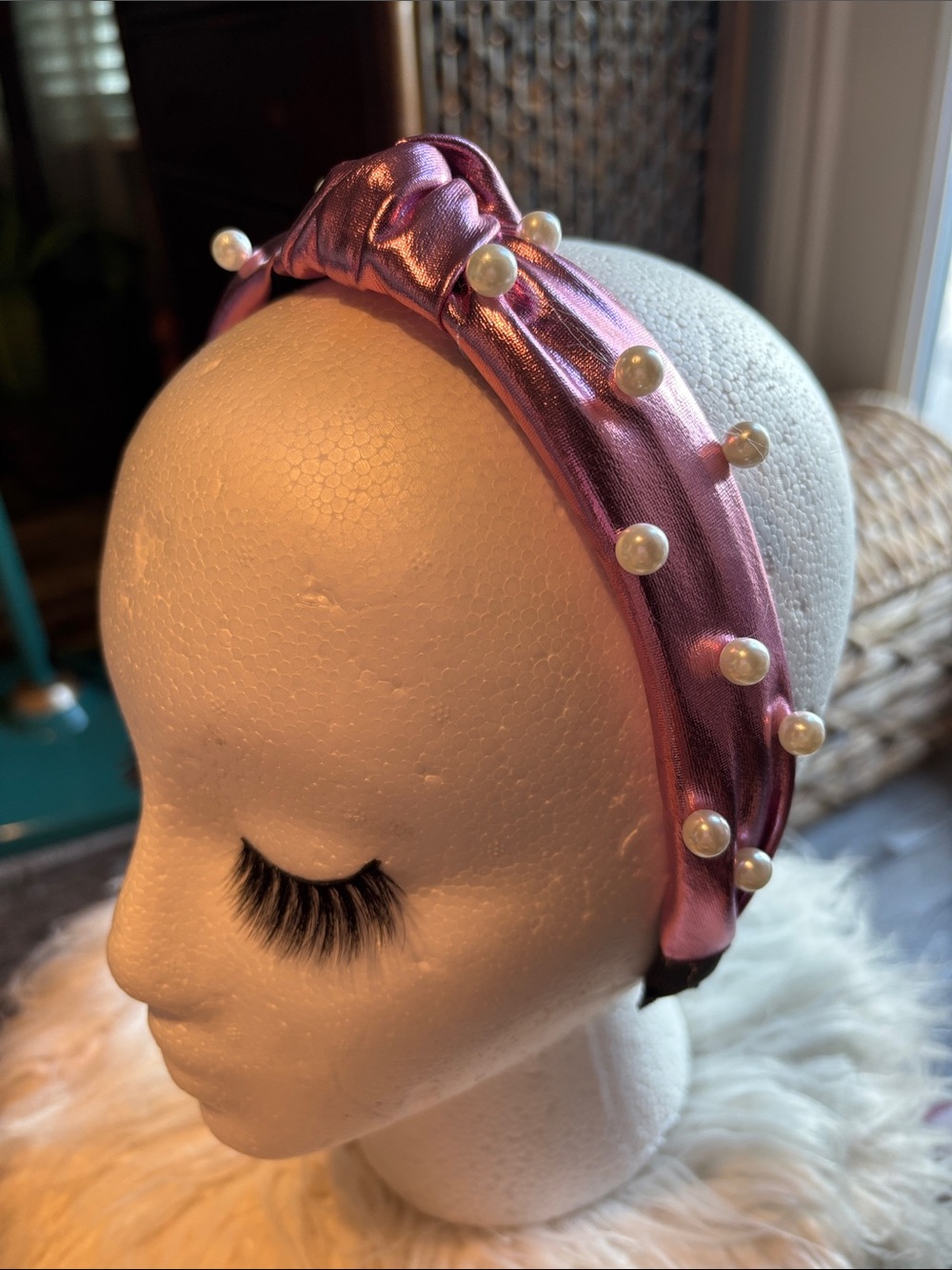 Pearl-Embellished Pink Metallic Headband